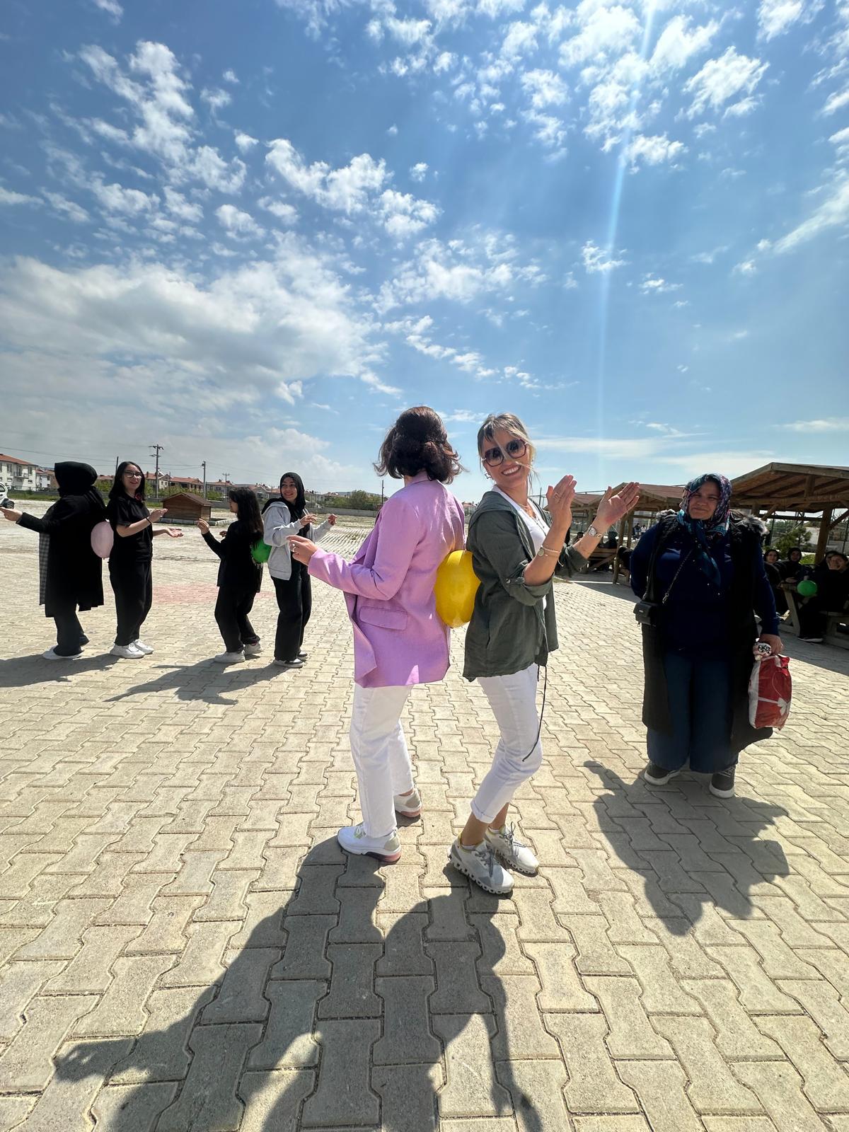 Afyonkarahisar Zübeyde Hanım Kız Mesleki ve Teknik Anadolu Lisesinde “Mesleğimi