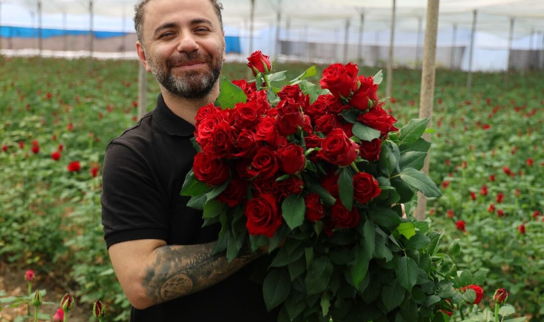 Anneler Günü’ne sayılı günler kala Türkiye’nin önemli üretim yerlerinden Adana’da