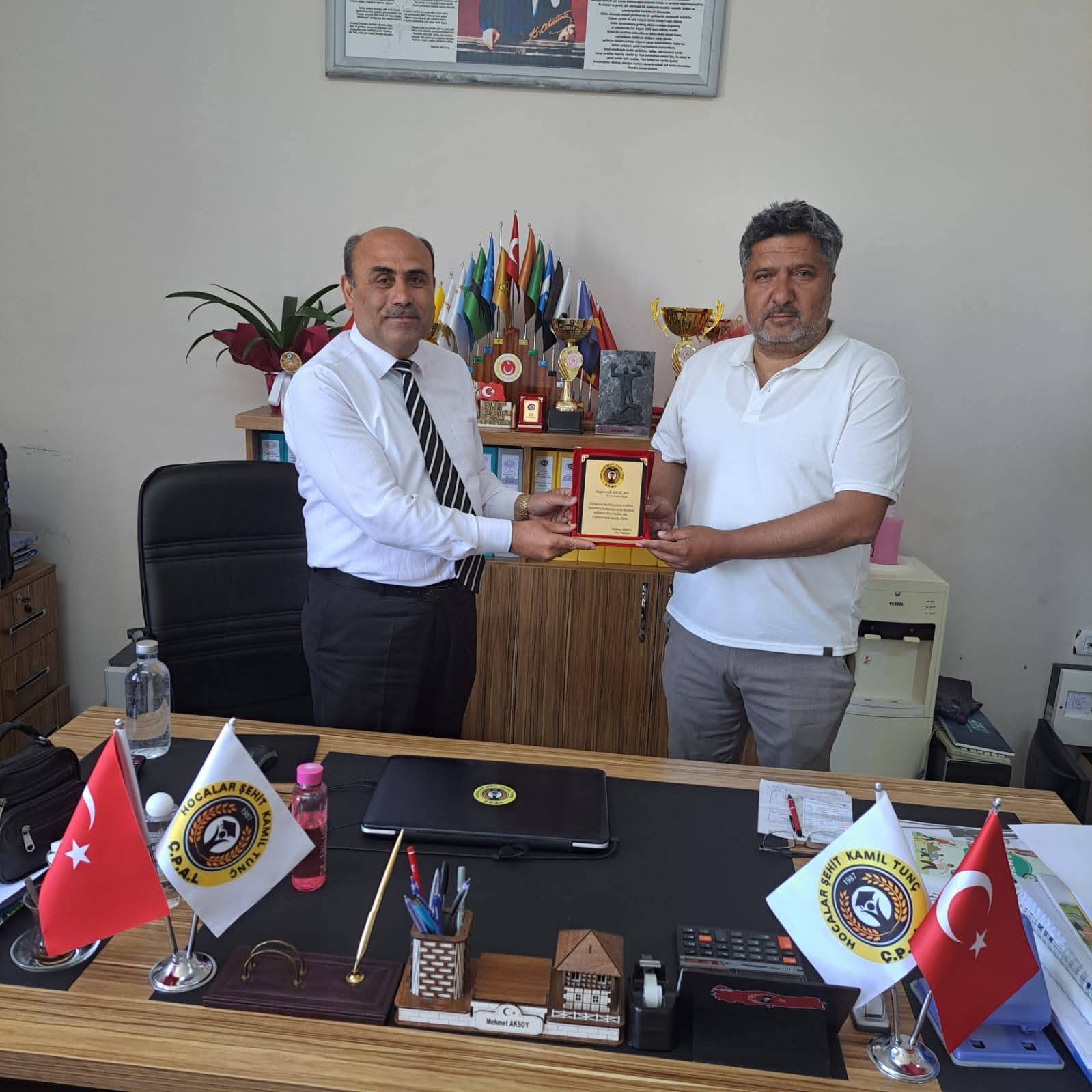 Hocalar ilçesinde eğitimine katkı sunmak ve okullarla iş birliğini güçlendirmek