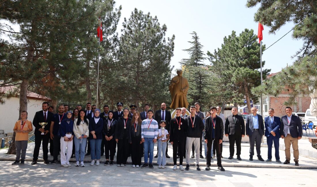 Afyonkarahisar’ın Bayat ilçesinde 19 Mayıs Atatürk’ü Anma, Gençlik ve Spor