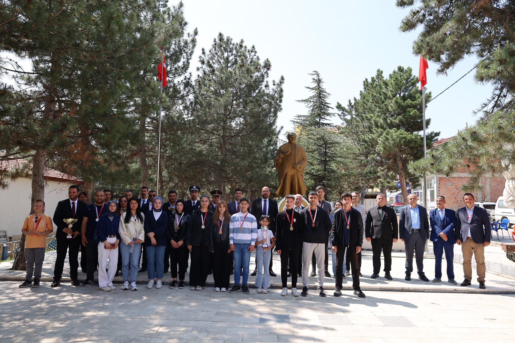 Afyonkarahisar’ın Bayat ilçesinde 19 Mayıs Atatürk’ü Anma, Gençlik ve Spor