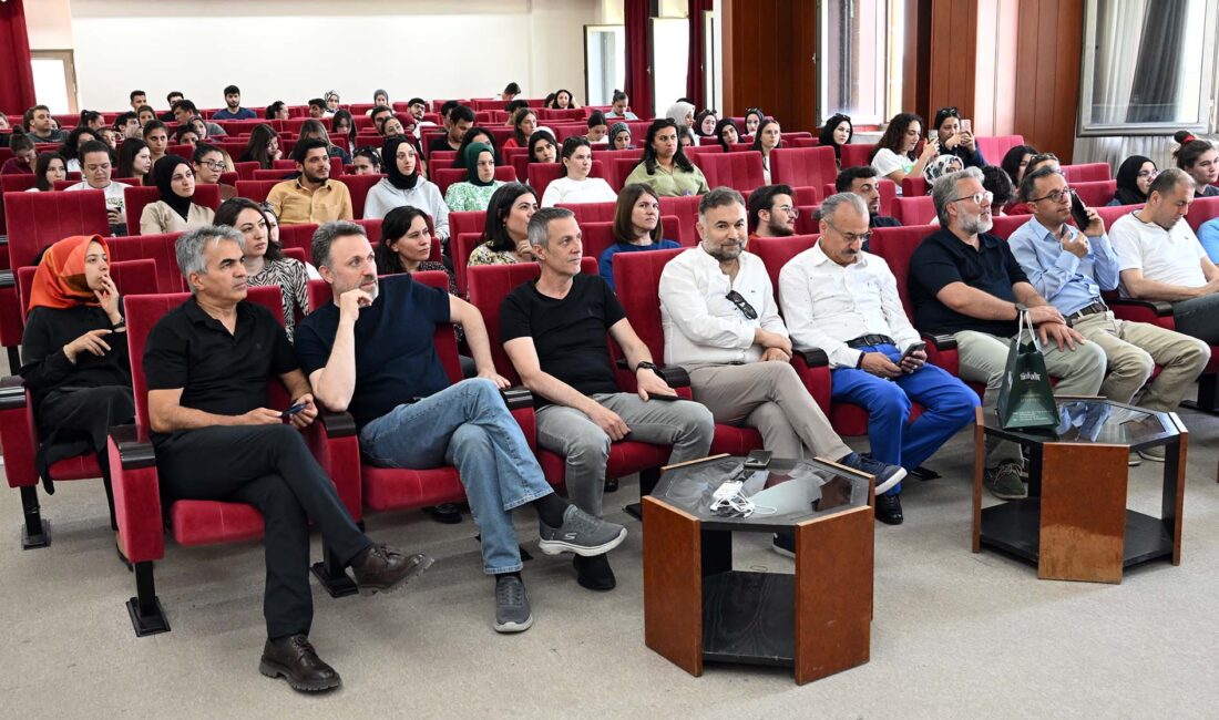 Afyon Kocatepe Üniversitesi (AKÜ) Fen Edebiyat Fakültesi Matematik Kulübü tarafından,