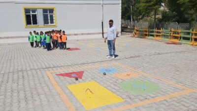 Merkeze bağlı Kızıldağ İlkokulu’nda 26-30 Mayıs tarihleri arasında geleneksel çocuk