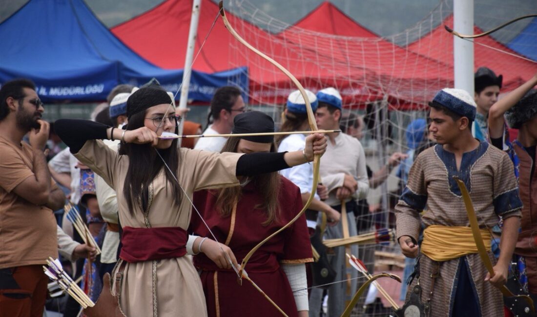 Afyonkarahisar’da Okul Sporları Geleneksel Türk Okçuluğu Grup Müsabakaları, küçük, yıldız