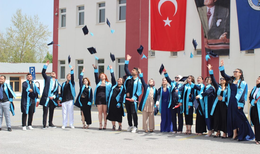 
Afyon Kocatepe Üniversitesi Sultandağı Meslek Yüksekokulu 2024-2025 Akademik Yılı Mezuniyet