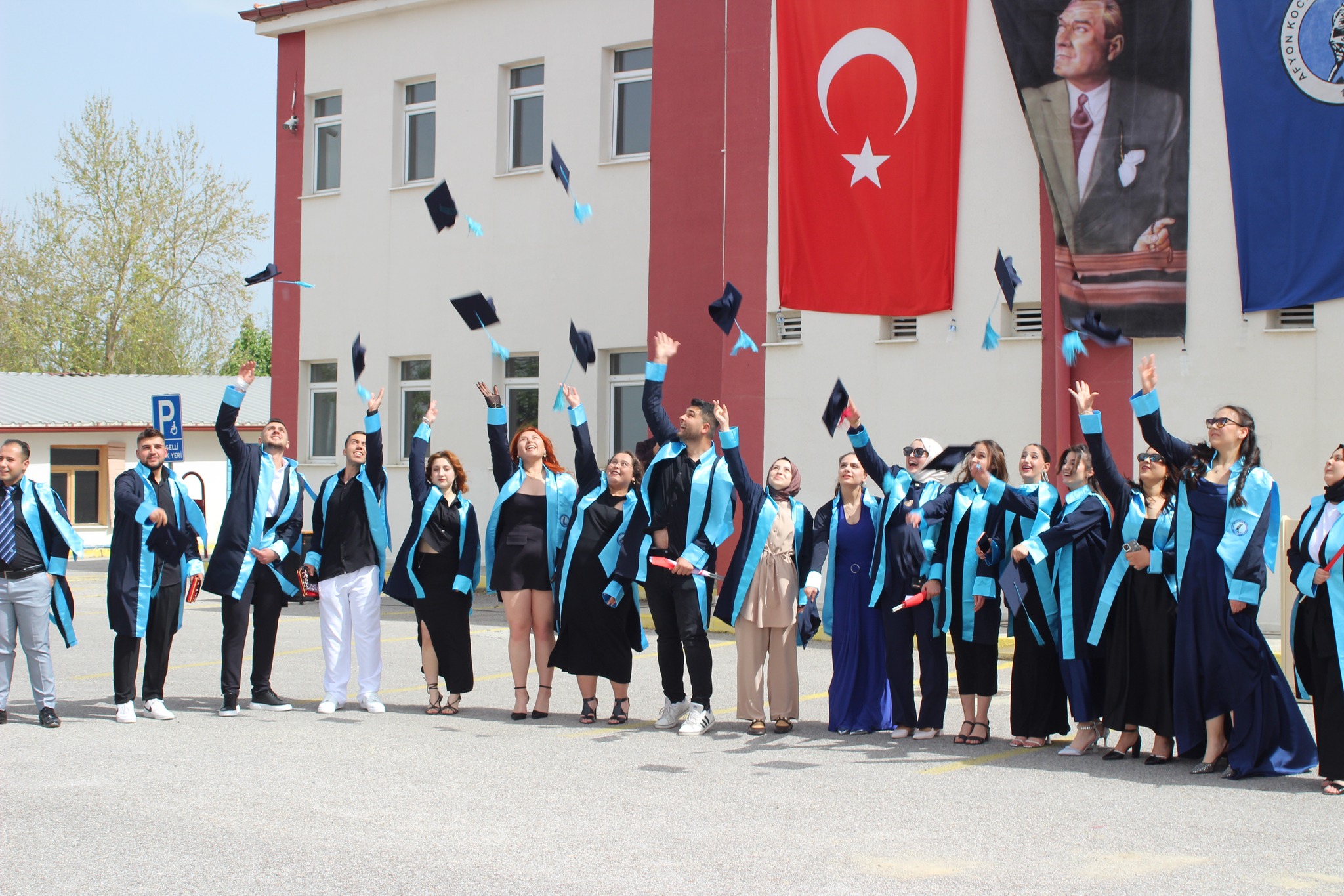 
Afyon Kocatepe Üniversitesi Sultandağı Meslek Yüksekokulu 2024-2025 Akademik Yılı Mezuniyet