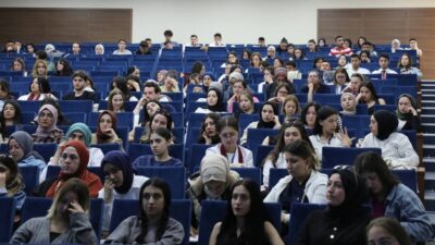 AFSÜ İşgücü Uyum Programı’nda çalışan öğrencilere, İŞKUR Afyonkarahisar İl Müdürlüğü