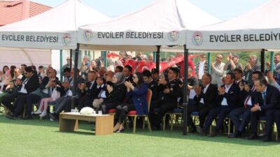 Evciler Belediye Başkanı Berrin Uğurlu, Evciler Kaymakamlığı Gençlik ve Spor