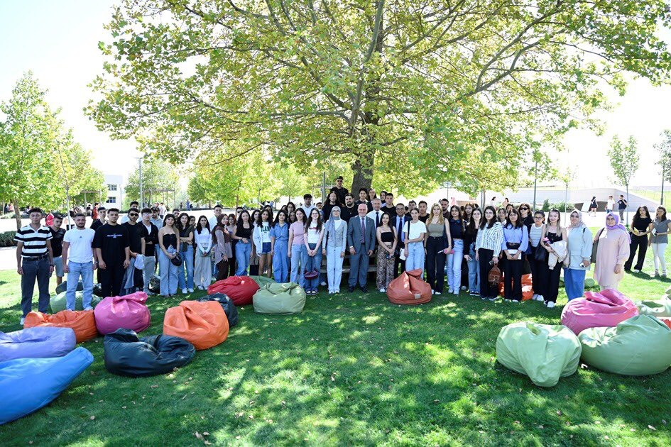 Uşak Üniversitesi Öğrencisinden Tam Not Aldı’ün Türkiye Üniversite Deneyim Araştırması’nda