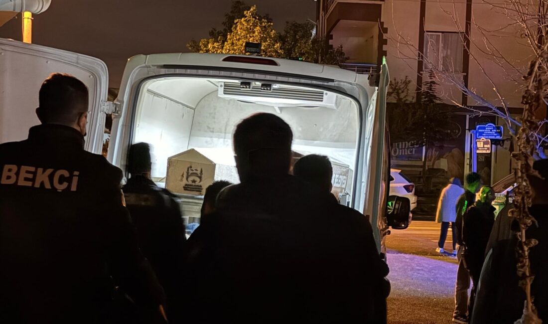  Ankara’nın Çubuk ilçesinde bir kişi, komşusunun evine girdi ve 21