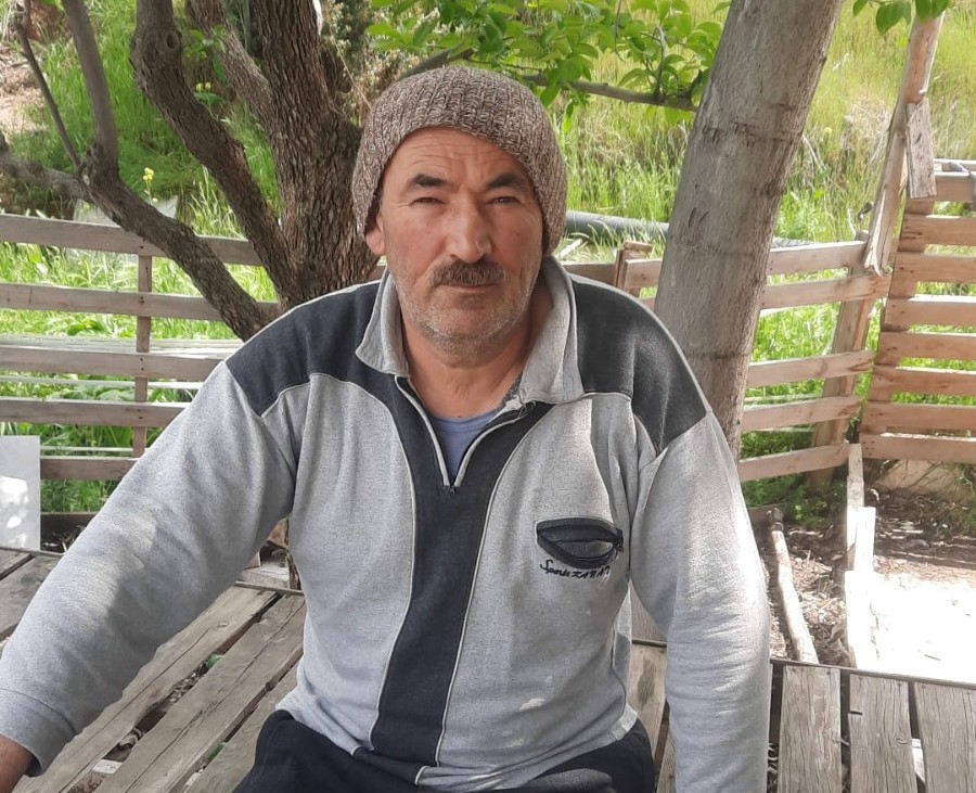 Denizli'nin Honaz ilçesinde Kurban Bayramı için beslenen kurbanlıkların bulunduğu ağıla