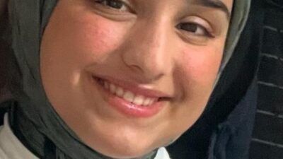 Mersin’in Tarsus ilçesinde henüz bilinmeyen bir sebeple kamyonetten atlayan 16