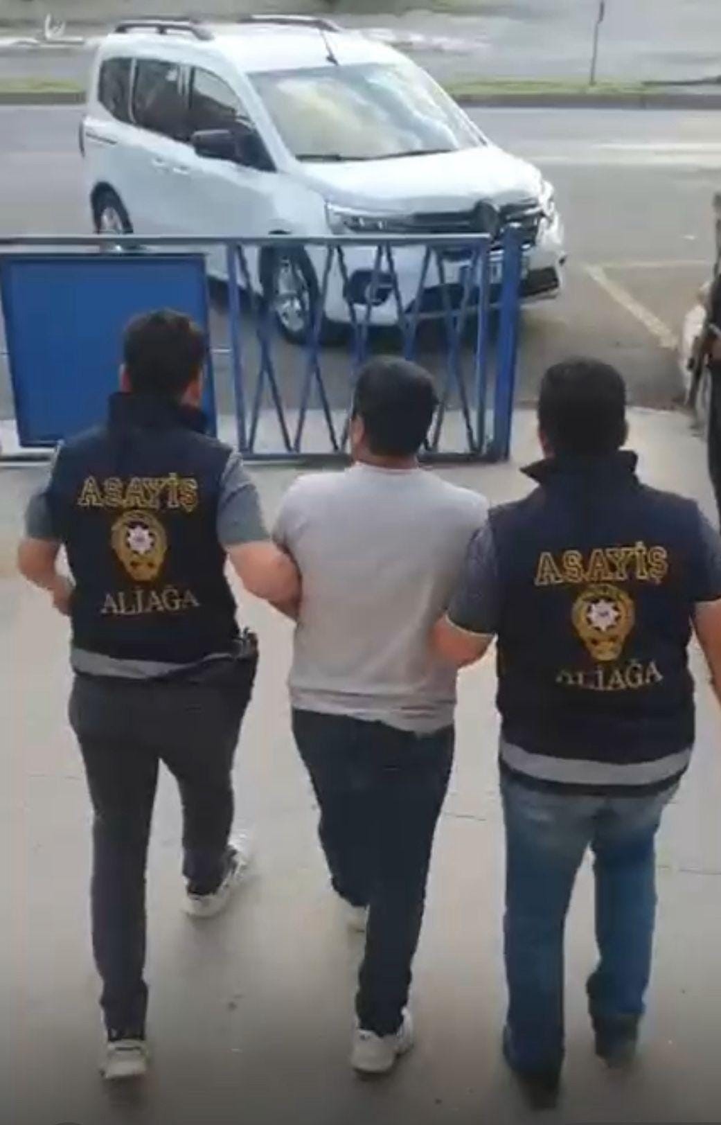 İzmir'in Aliağa ilçesinde, "kasten öldürme" suçundan aranan ve 7 yıldır