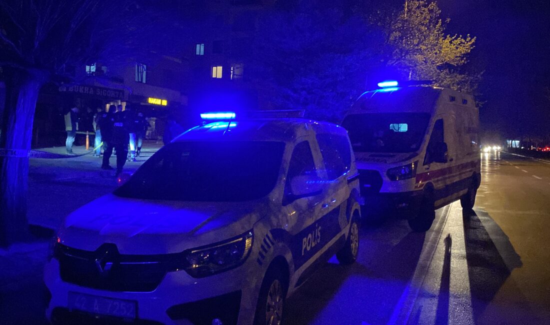 Konya'da alacak verecek kavgasında bir kişi husumetlisini silahla vurarak yaraladı.