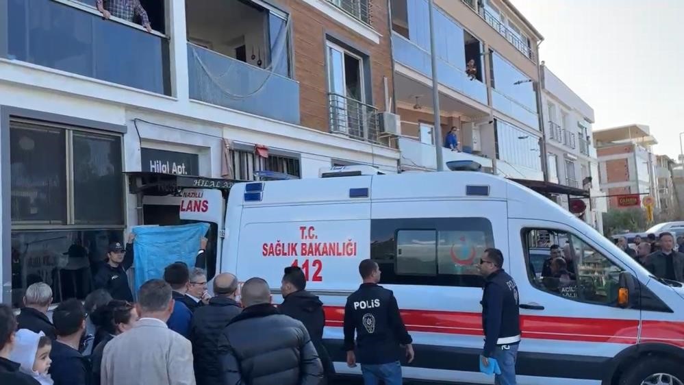 Aydın'ın Nazilli ilçesinde evinde çıkan yangında eşi ve 2 çocuğunu