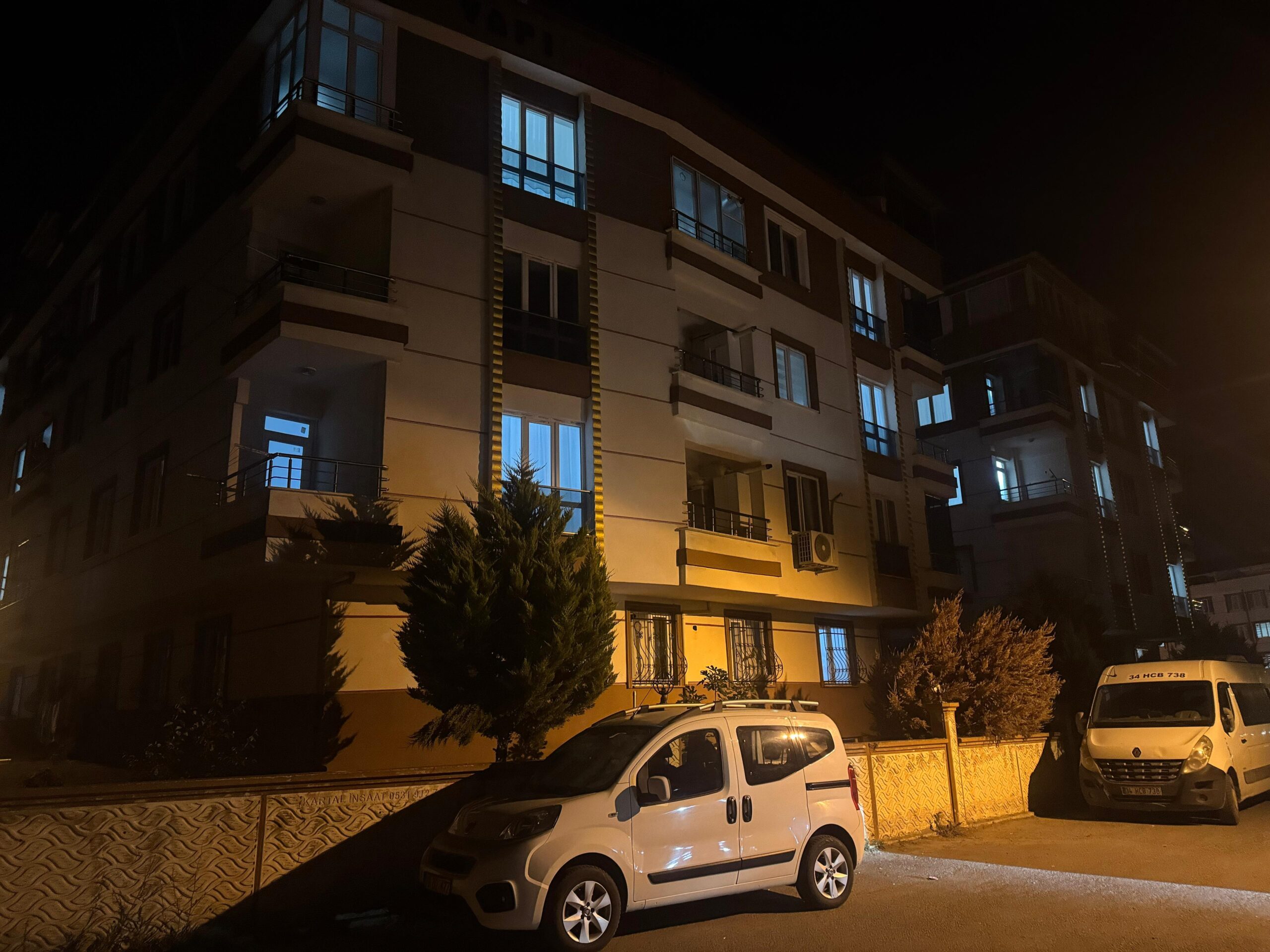 Tekirdağ’ın Kapaklı ilçesinde baba ile oğul arasında yaşanan silahlı çatışmada,