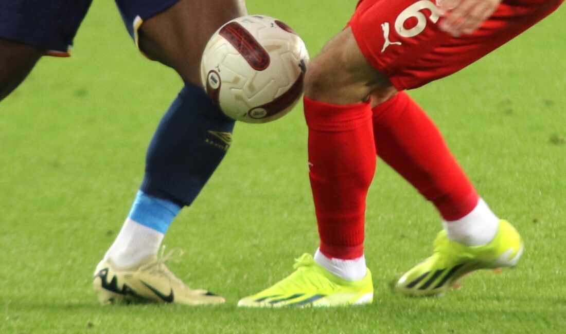 Türk futbolunda ekonomik sorunlar yaşayan kulüplerin, üst üste alt liglere