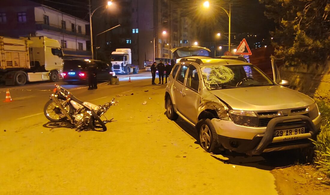 Gümüşhane'de motosikletle otomobilin kafa kafaya çarpıştı kazada motosiklet sürücüsü hayatını