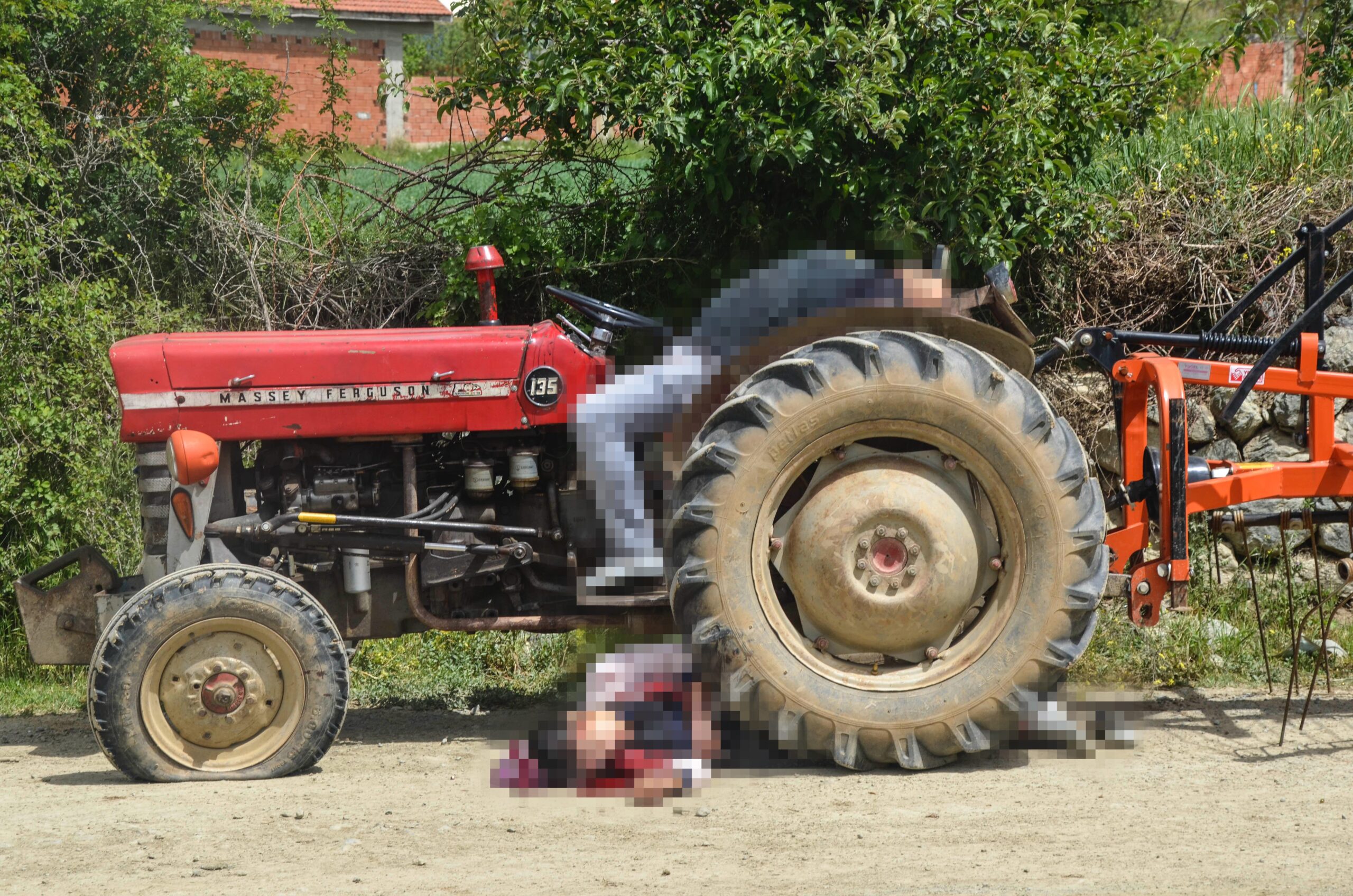 Kastamonu'nun Taşköprü ilçesinde daha öncesinden husumet bulunan iki aile arasında