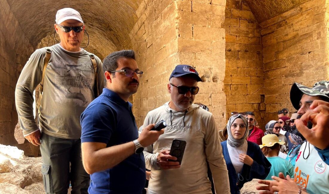  Şanlıurfa'nın Harran ilçesinde kaymakamlık yapan Harun Reşit Han gelen yerli