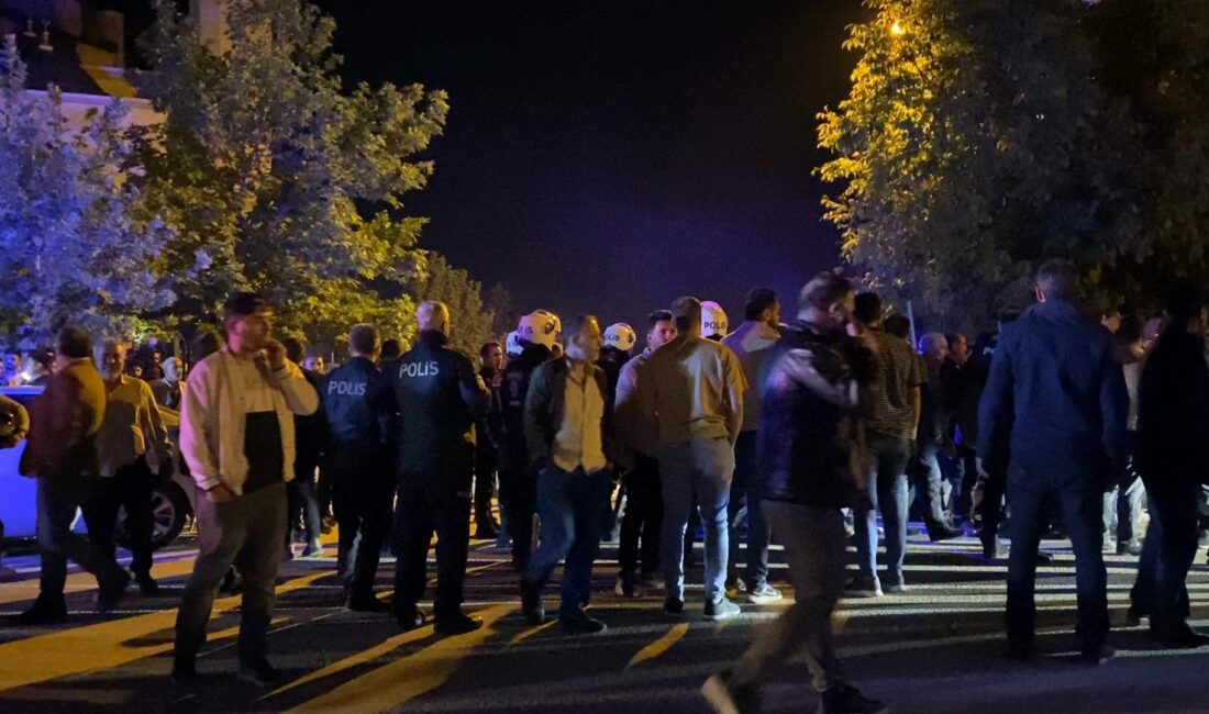 Bursa'nın İnegöl ilçesinde meydana gelen olayda çocukların kavgasına aileler karıştı.