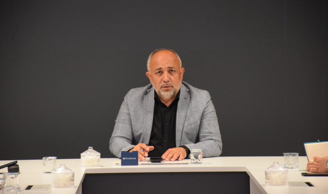 Afyonkarahisar Gençlik ve Spor İl Müdürlüğü’nde görev değişimi yaşandı. Mevcut