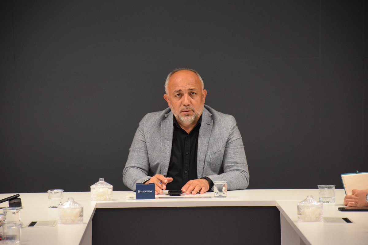 Afyonkarahisar Gençlik ve Spor İl Müdürlüğü’nde görev değişimi yaşandı. Mevcut