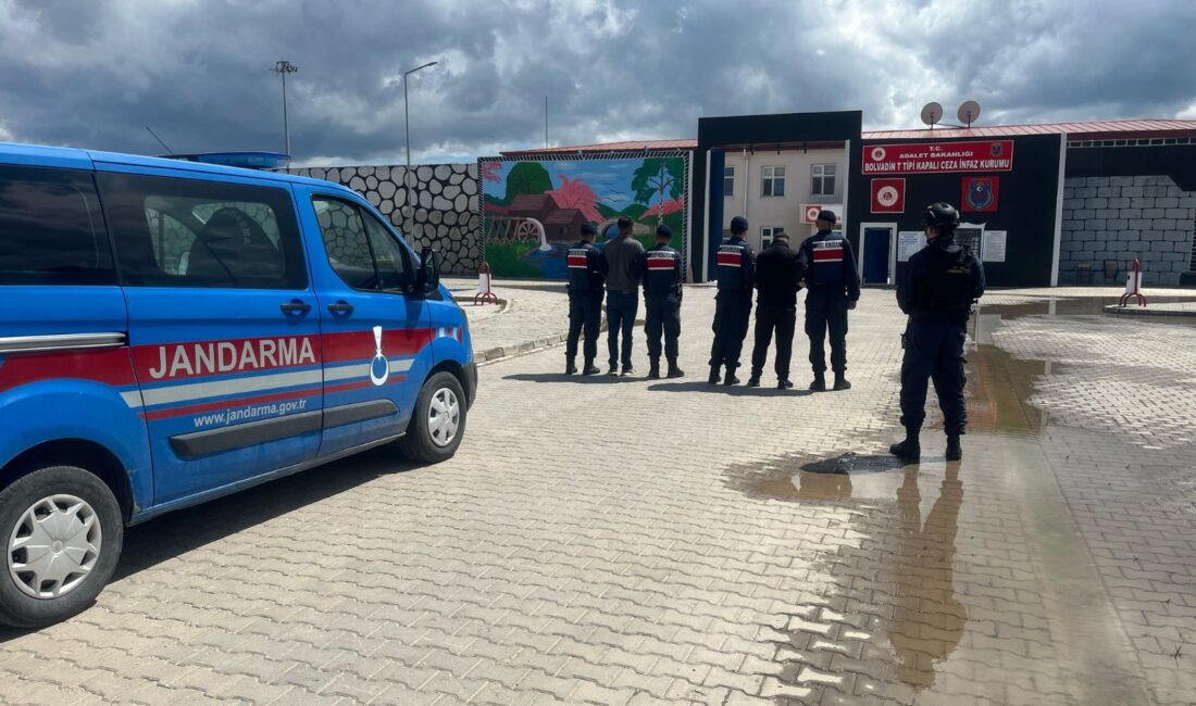 Afyonkarahisar'da Hakkında 17 Yıl Hapis Cezası Bulunan 2 Kişi Yakalandı