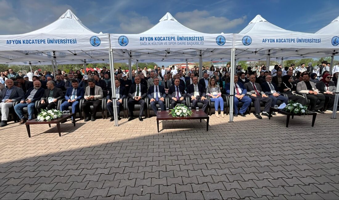 Afyon Kocatepe Üniversitesi’nin ev sahipliğinde düzenlenen Bilim, Teknoloji, Sanat ve