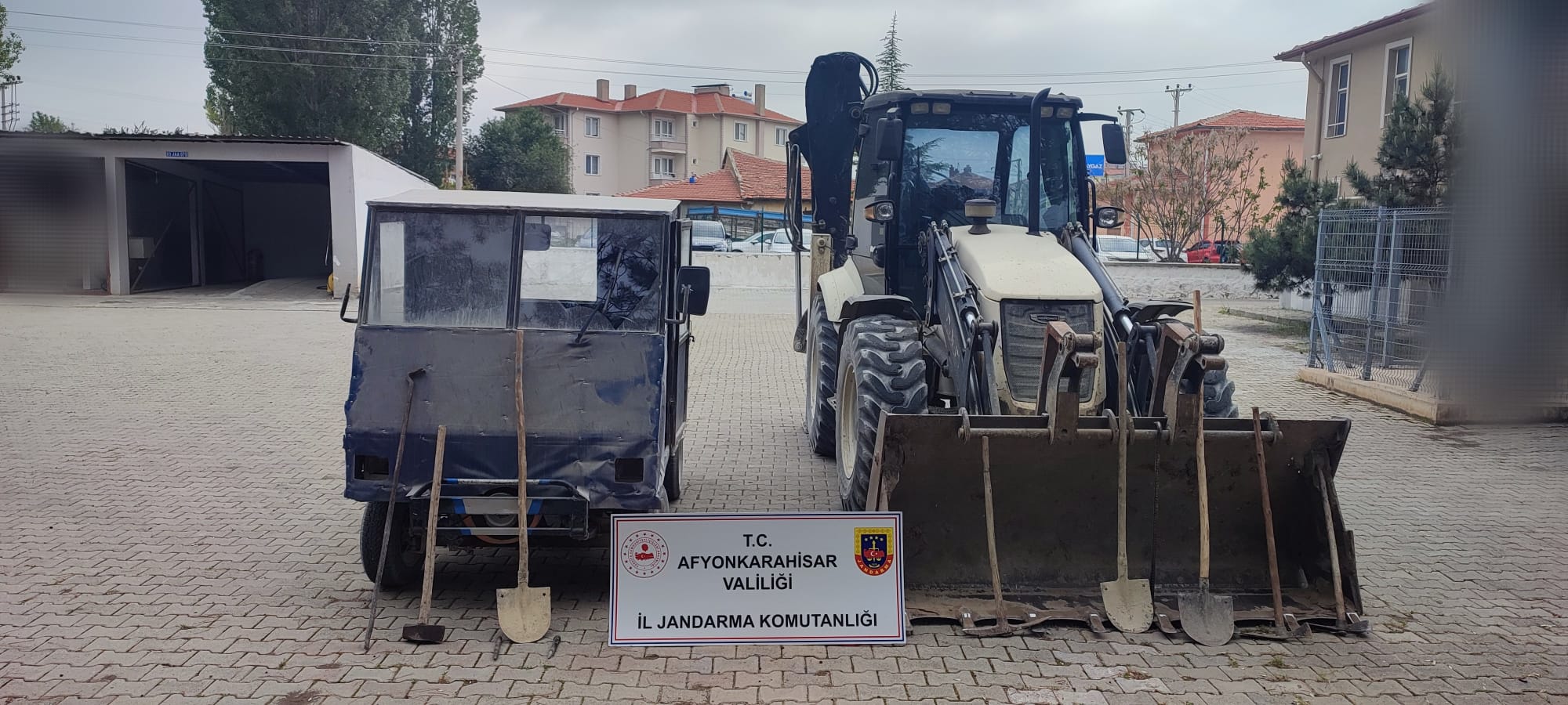 Afyonkarahisar’ın Şuhut ilçesine bağlı Paşacık Köyü'nde izinsiz kazı yapıldığı yönünde