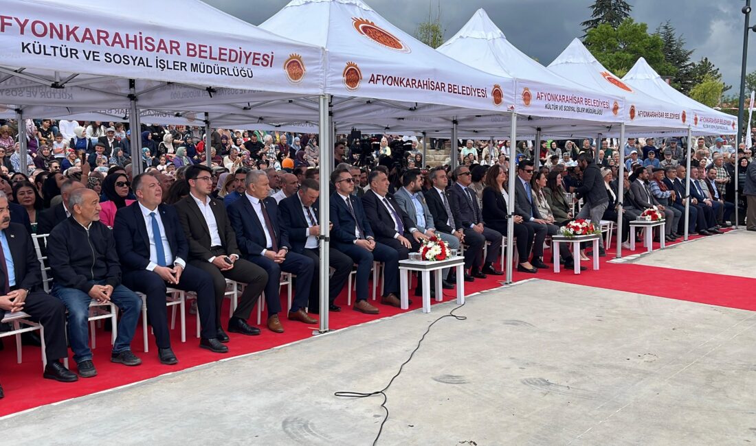 Afyonkarahisar’da yapımı önceki dönem Belediye Başkanı Mehmet Zeybek tarafından başlatılan