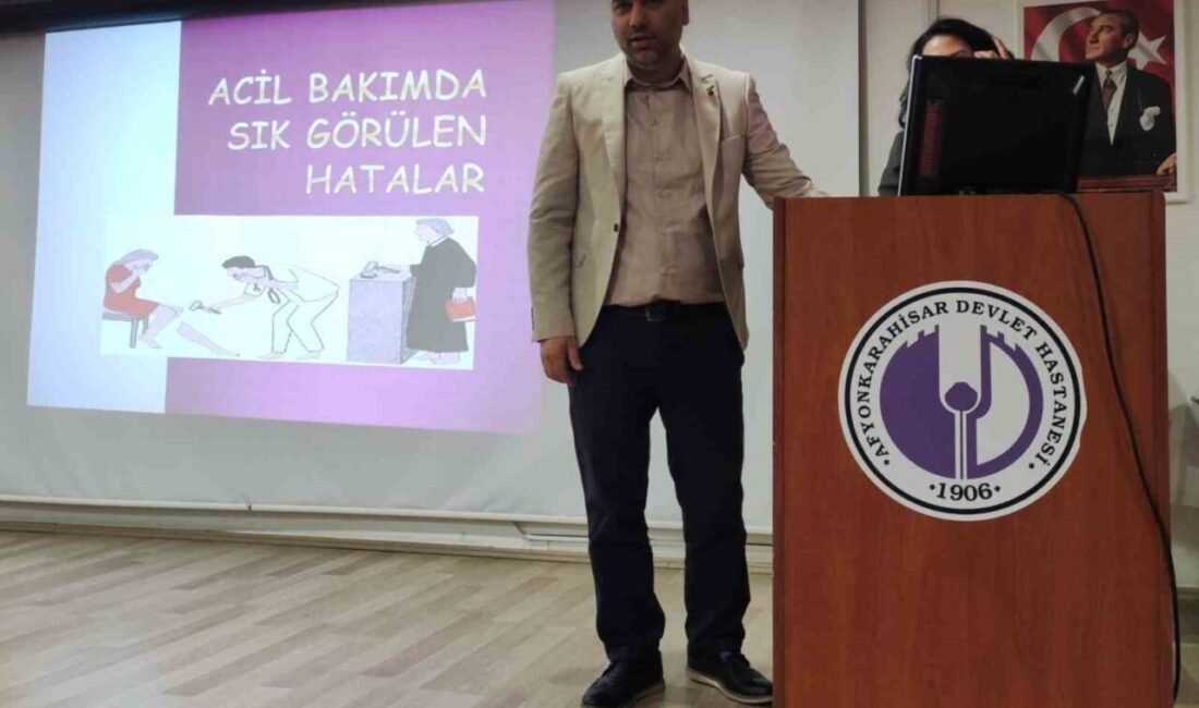 Afyonkarahisar Devlet Hastanesi Acil Servis hekimlerine yönelik olarak 20 Mayıs