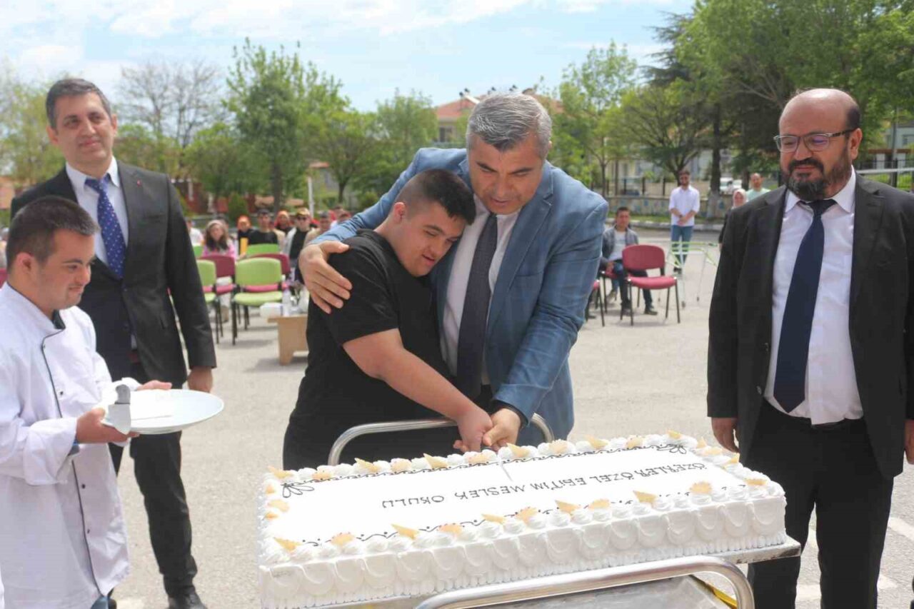 Engelliler Haftası dolayısıyla Özerler Özel Eğitim Meslek Okulu tarafından düzenlenen
