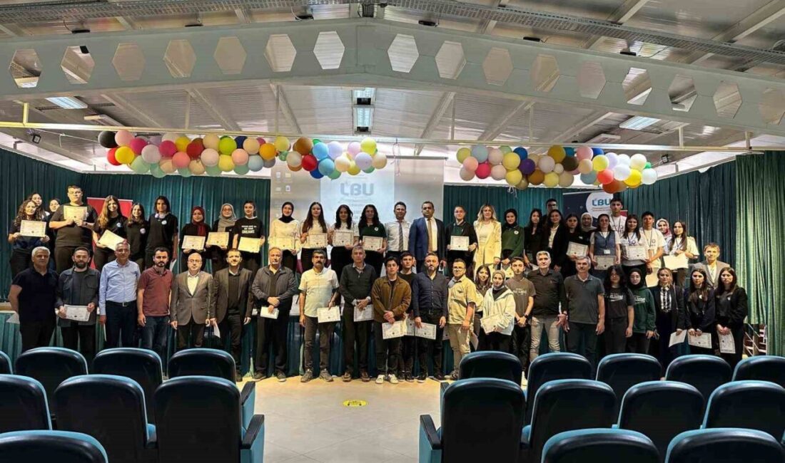 Afyonkarahisar’da düzenlenen “Liselerde Bilim Uygulamaları Yıl Sonu Paneli”ne 10 farklı