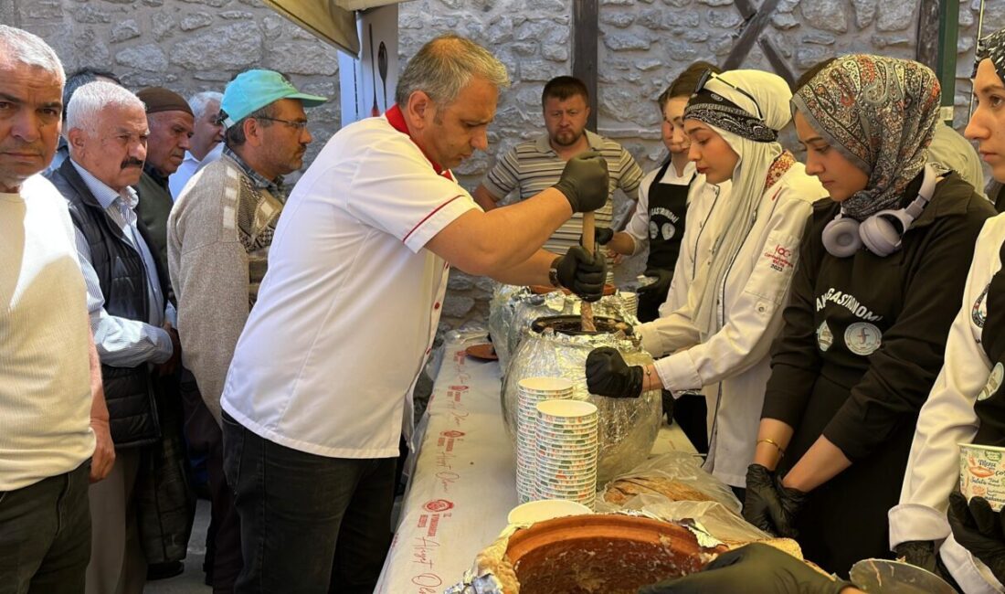 AFYONKARAHİSAR (AA) – Afyonkarahisar'da "Türk Mutfağı Haftası" etkinlikleri devam ediyor.