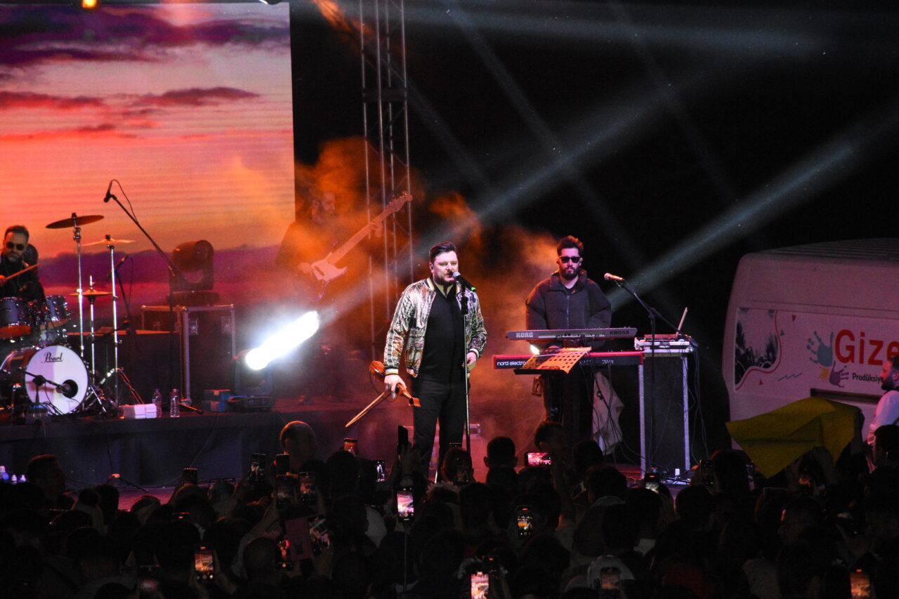 AFYONKARAHİSAR (AA) – Sanatçı Ekin Uzunlar, "Yaşayan Miras Festivali" kapsamında