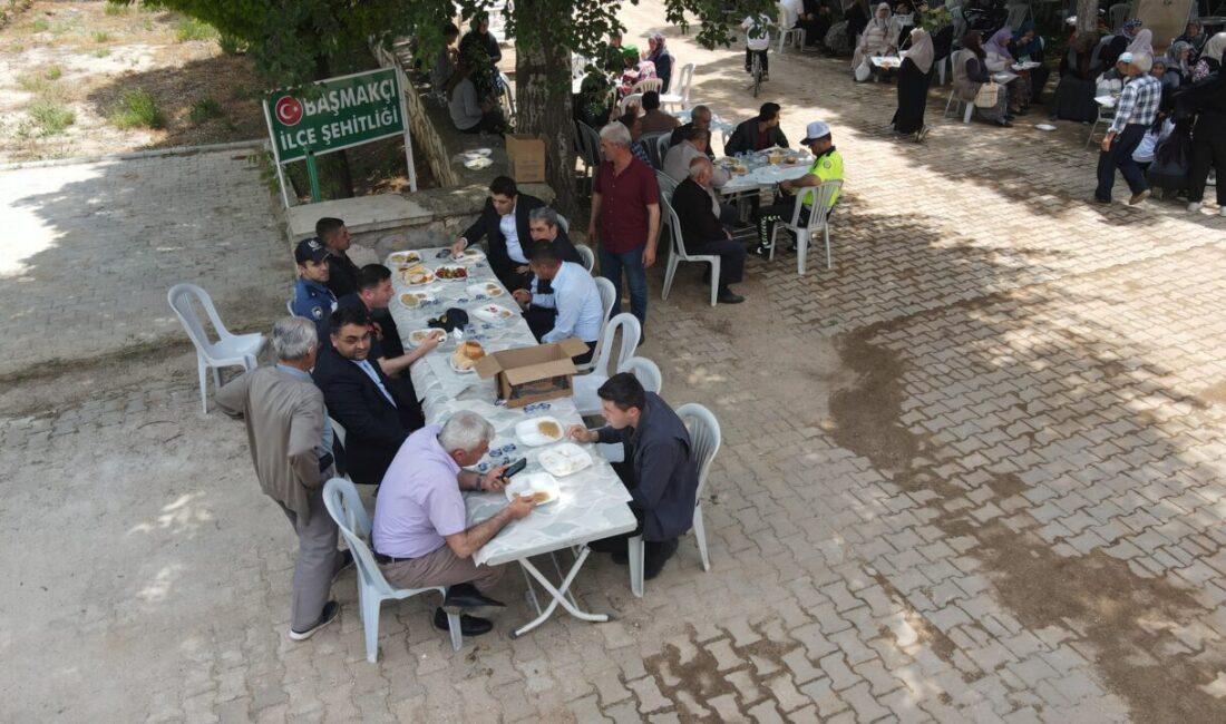 AFYONKARAHİSAR (AA) – AK Parti Afyonkarahisar İl Başkanlığı, Sandıklı ilçesinde