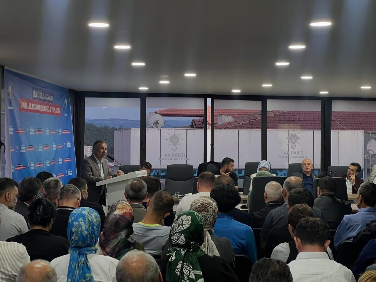 AK Parti Bilecik İl Başkanı Serkan Yıldırım başkanlığında Daraltılmış İl