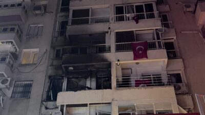 İzmir'in Bornova ilçesinde apartman dairesinde meydana gelen patlamada 4 kişi