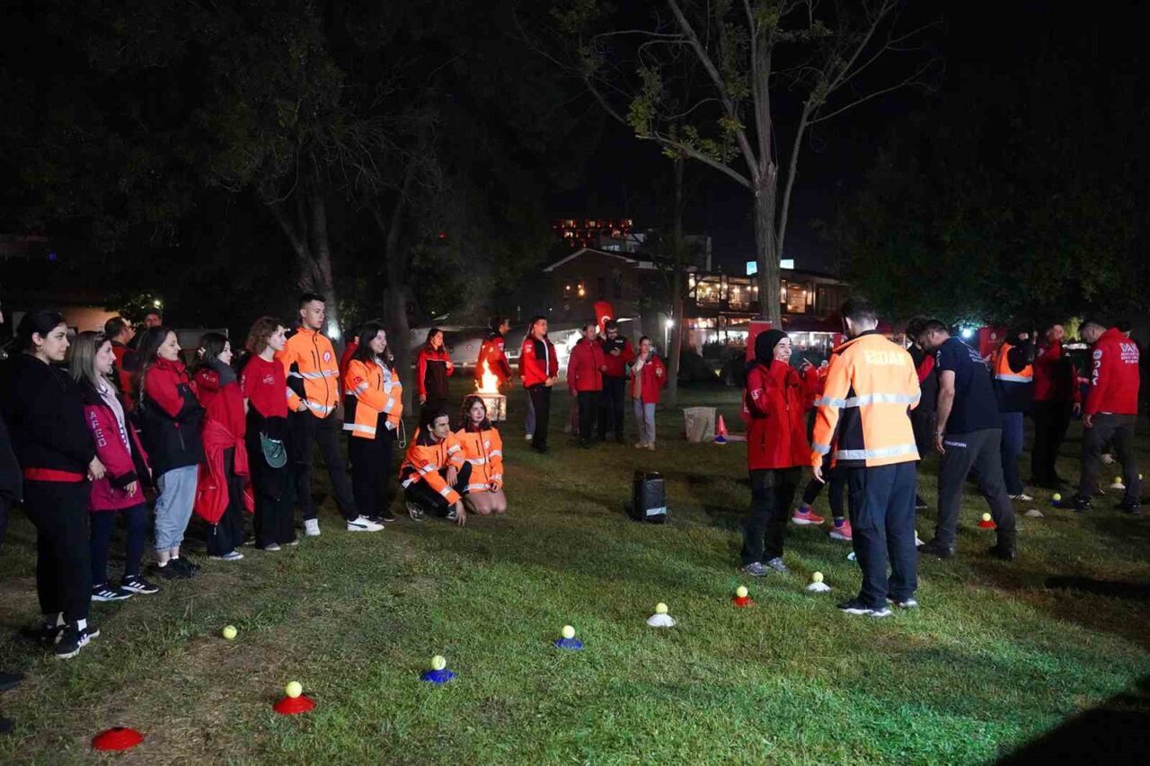 Tepebaşı Belediyesi tarafından düzenlenen Eskişehir Arama Kurtarma Ekipleri Sosyal Etkileşim