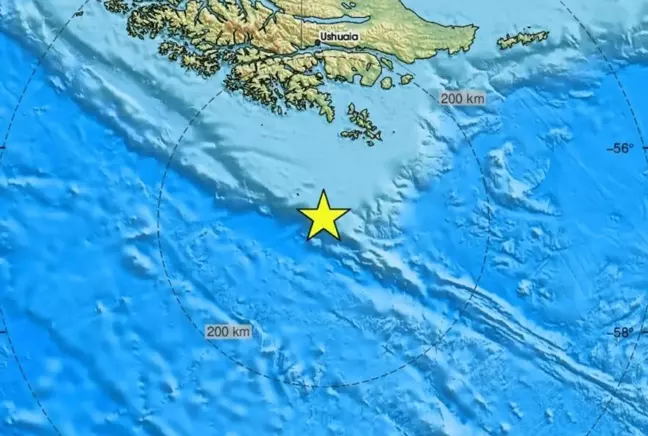 Güney Amerika’nın güneyinde, Arjantin’in Ushuaia kenti açıklarında 7.4 büyüklüğünde şiddetli