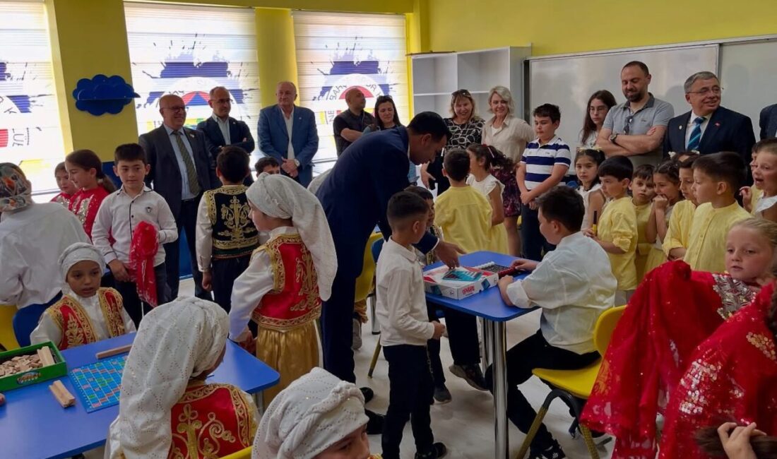 Afyonkarahisar Ahmetpaşa Atatürk İlkokulu, Fenerbahçeli Tıp İnsanları Vakfı’nın bağışladığı zeka