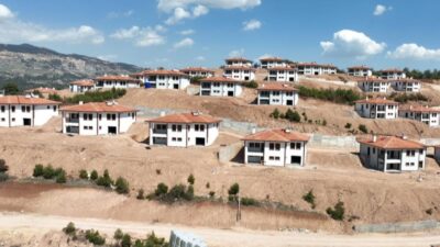 Kahramanmaraş merkezli depremler sonrası yapımına başlanan köy evleriyle ilgili Bulanık