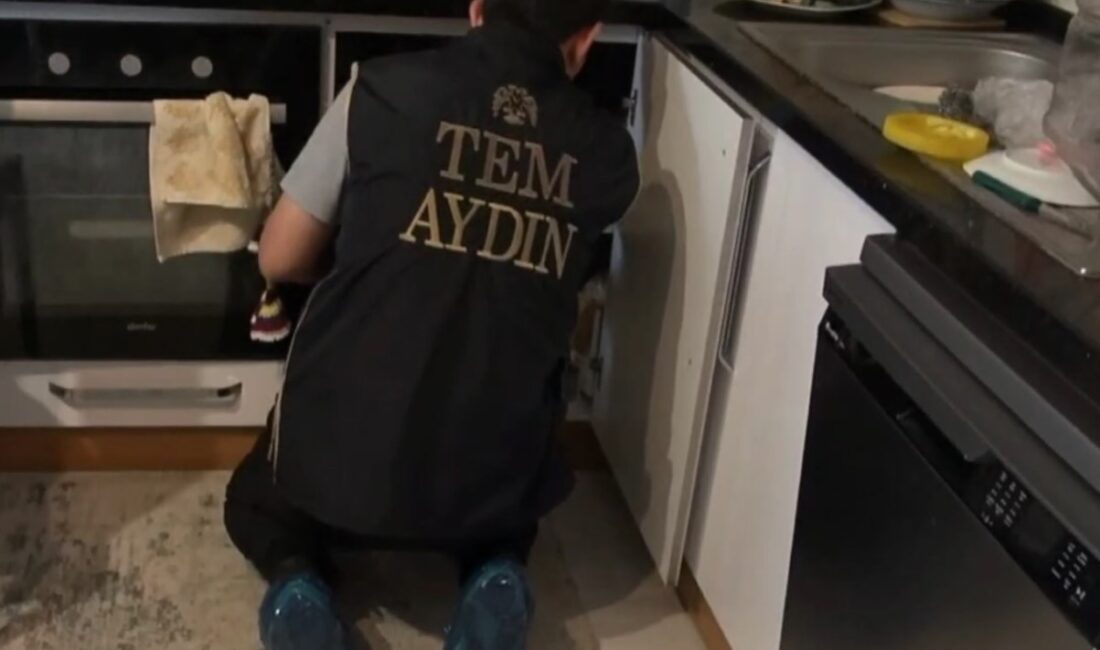 Aydın merkezli 4 ilde gerçekleştirilen FETÖ/PDY silahı terör örgütü öğrenci