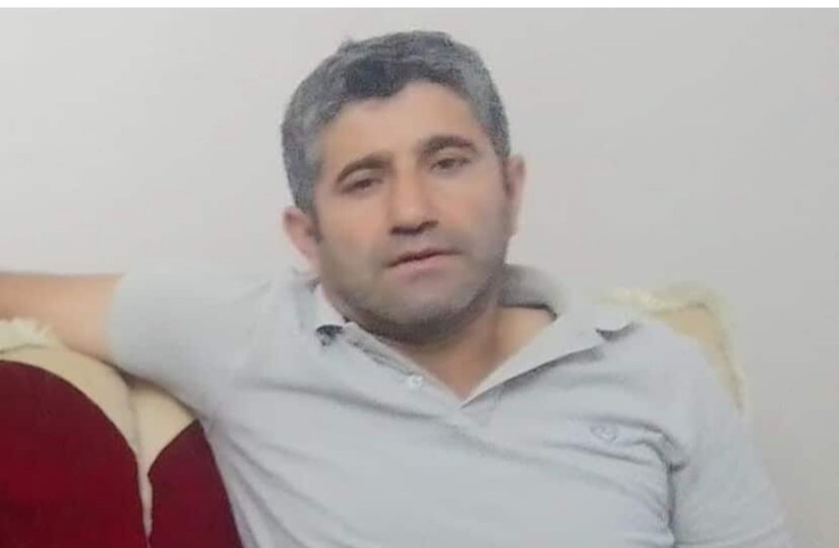 Otomobil Site Bahçesine Uçtu Sürücü Hayatını Kaybetti 1 Otomobil Site Bahçesine Uçtu Sürücü Hayatını Kaybetti