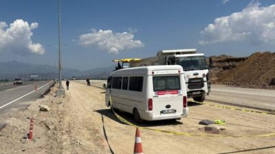 Aydın’ın Efeler ilçesinde, minibüsün çarptığı işçi hayatını kaybetti. Dalama Mahallesi’nde,