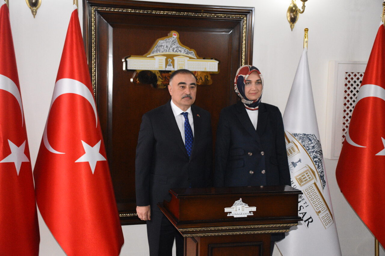 AFYONKARAHİSAR (AA) – Azerbaycan'ın Ankara Büyükelçisi Reşad Memmedov, Afyonkarahisar'da ziyaretler