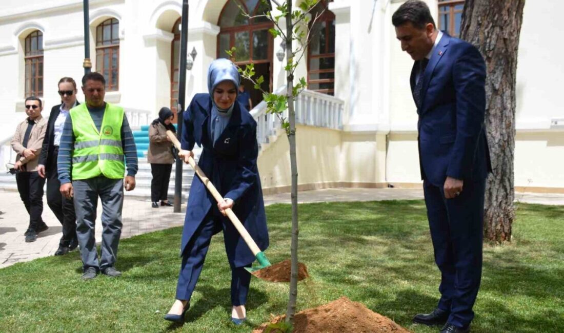 Aile ve Sosyal Hizmetler Bakanı Mahinur Özdemir Göktaş, Bilecik Valiliği