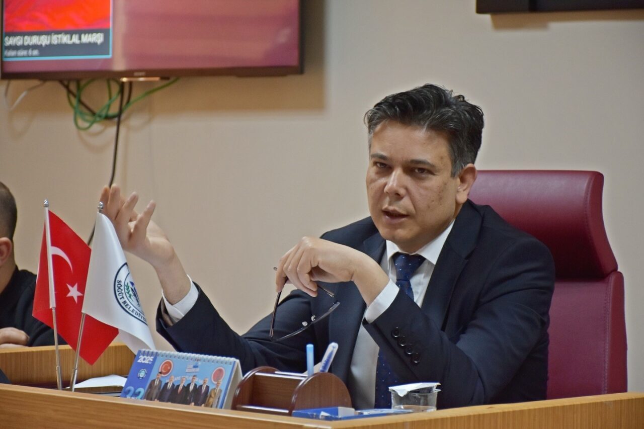 Söğüt Belediye Başkanı Ferhat Durgut, Mali Hizmetler Müdürlüğü tarafından yürütülen