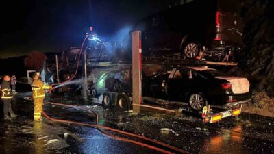 Bilecik’te seyir halinde bir anda motor bölümden alevler yükselen tırın